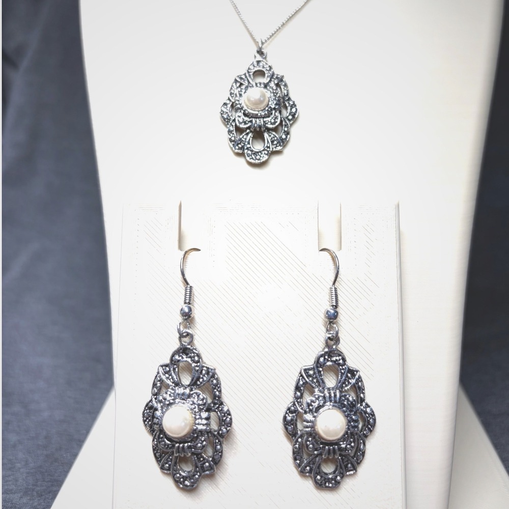 Jewelry Set Silver Tone Faux Pearl White Vintage Art Deco Style O/S